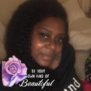 Meet your Posher, Raquel